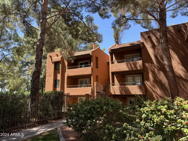 MLS: 6754244 Condo For Sale