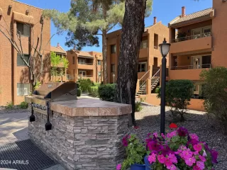 Photo #3: 6754244 Listing