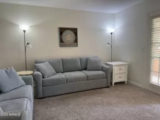 Photo #5: 6754244 Listing