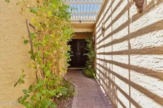 Photo #2: 6754638 Listing