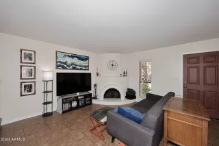 Photo #2: 6754831 Listing