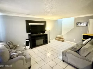 Photo #2: 6754991 Listing 