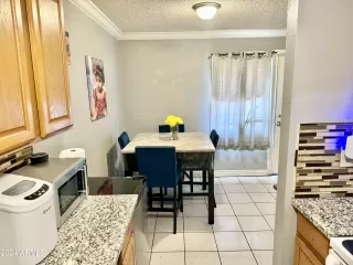 Photo #3: 6754991 Listing 