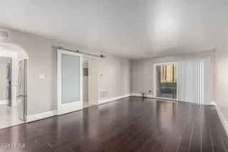 Photo #3: 6755028 Listing
