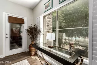 Photo #6: 6755036 Listing