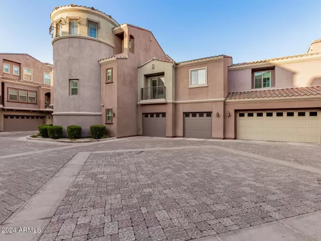 MLS: 6755193 Condo For Sale