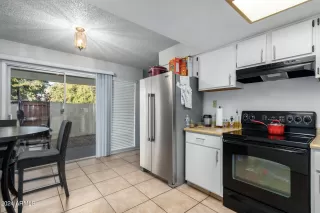 Photo #2: 6755225 Listing 