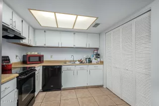 Photo #3: 6755225 Listing 