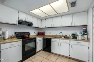 Photo #4: 6755225 Listing 