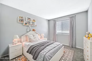 Photo #5: 6755772 Listing