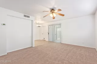 Photo #5: 6755808 Listing 