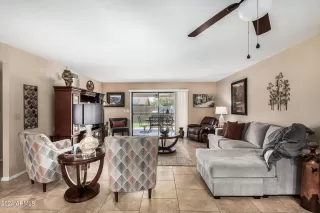 Photo #3: 6755831 Listing 