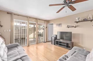 Photo #5: 6756072 Listing 