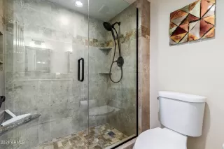 Photo #4: 6756075 Listing 