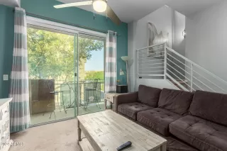 Photo #5: 6756131 Listing 