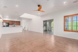 Photo #5: 6756175 Listing