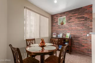 Photo #5: 6756233 Listing