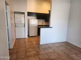 Photo #2: 6756286 Listing 