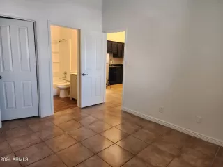 Photo #5: 6756286 Listing 