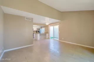 Photo #3: 6756289 Listing