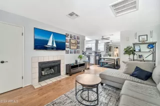 Photo #1: 6756303 Listing