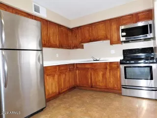 Photo #3: 6756438 Listing