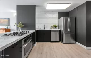 Photo #4: 6756542 Listing