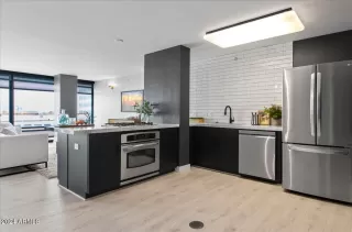 Photo #6: 6756542 Listing