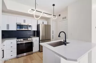 Photo #1: 6756580 Listing 