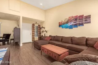 Photo #4: 6756673 Listing 