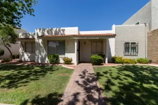 Photo #2: 6756698 Listing