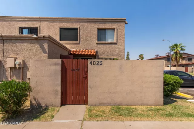 MLS: 6756884 Condo For Sale