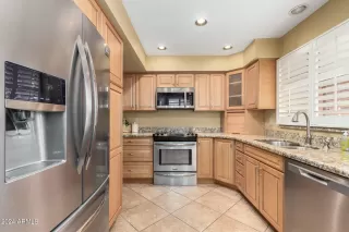 Photo #1: 6757008 Listing