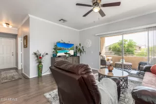 Photo #2: 6757165 Listing