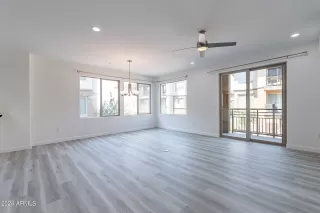 Photo #2: 6757216 Listing 