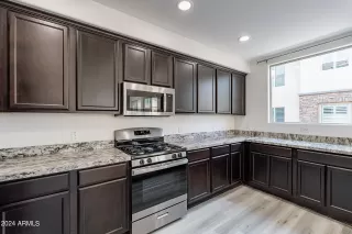 Photo #6: 6757216 Listing 