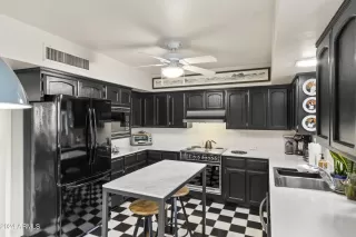 Photo #4: 6757231 Listing