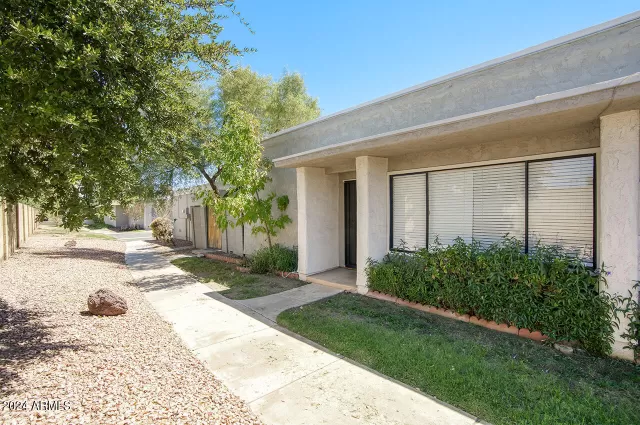 MLS: 6757270 Condo For Sale