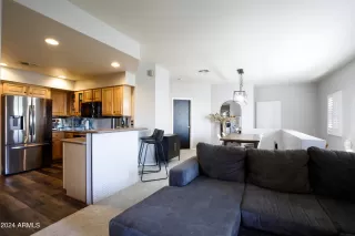 Photo #5: 6757293 Listing 