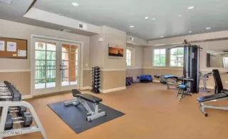 Photo #4: 6757416 Listing