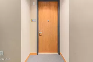 Photo #2: 6757466 Listing 