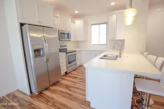 Photo #4: 6757567 Listing