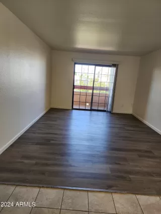 Photo #6: 6757636 Listing 