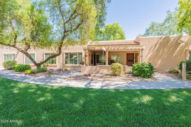 MLS: 6757940 Condo For Sale