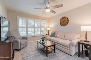 Photo #5: 6757940 Listing 
