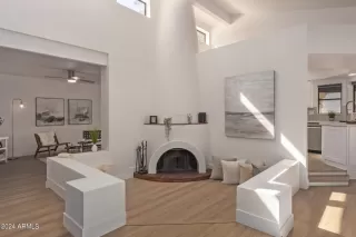 Photo #2: 6758376 Listing 