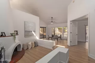 Photo #3: 6758376 Listing 