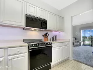 Photo #5: 6758445 Listing