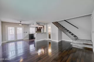 Photo #1: 6758603 Listing