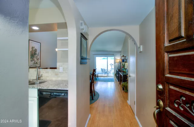 MLS: 6758648 Condo For Sale